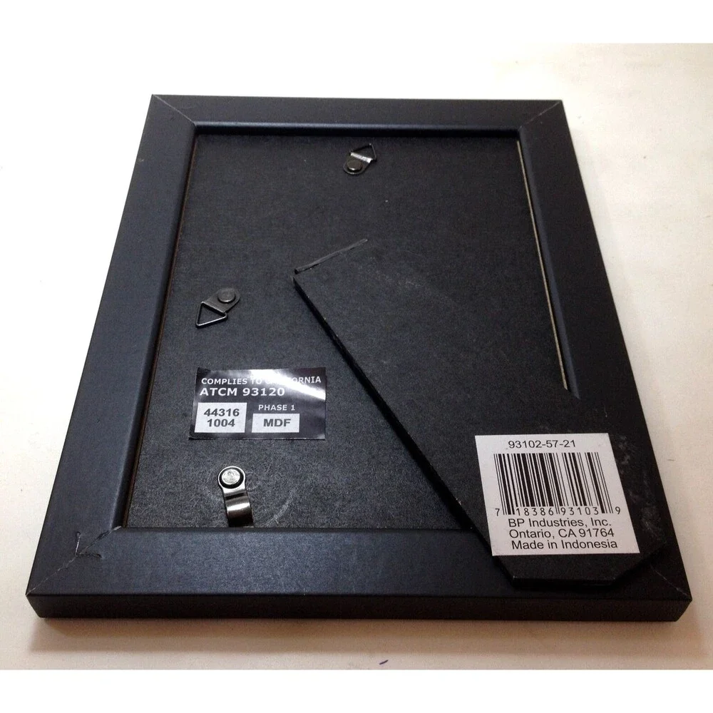 Vintage 5 x 7 Picture Frame Black Stand or Hang Glass Front
